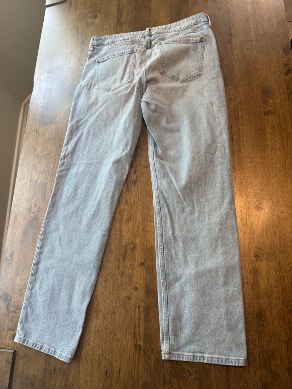 Classic High-Rise Light Blue Women’s Jeans